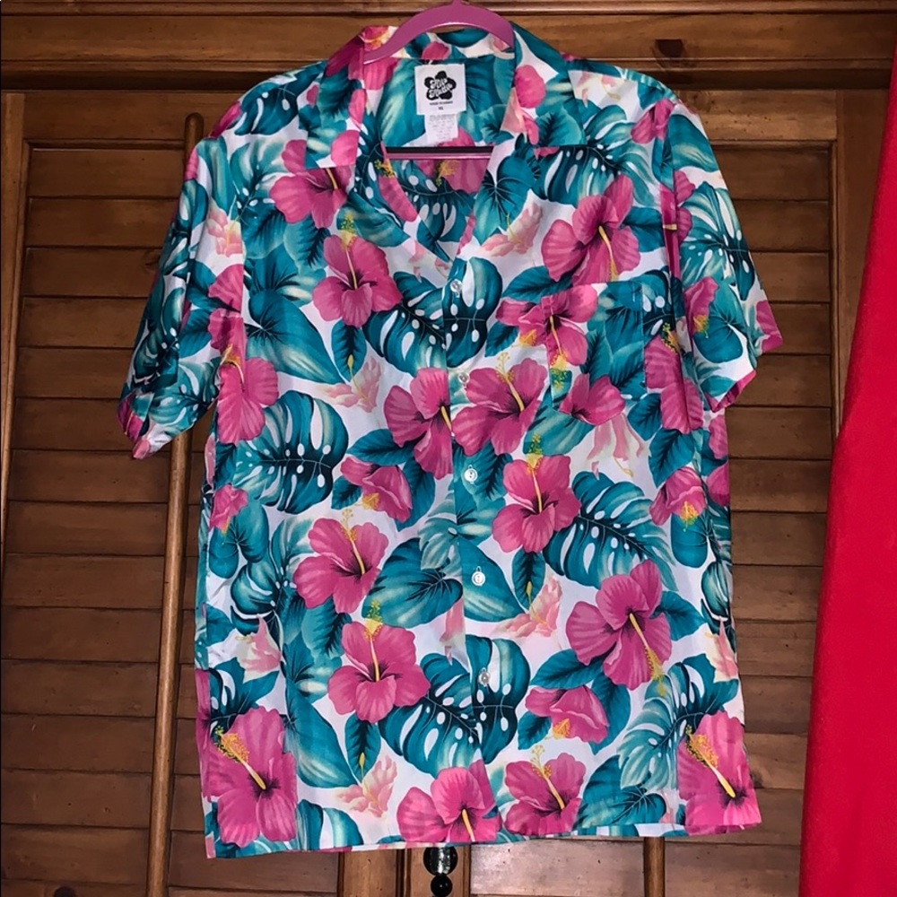 Hilo Hattie Tropical Hawaiian Shirt